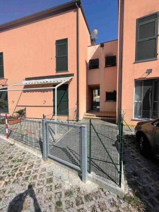 Casa Petros Appartement Trebiano Buitenkant foto
